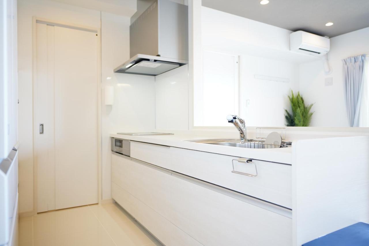 Sunshine Coast Appartement Chatan Buitenkant foto